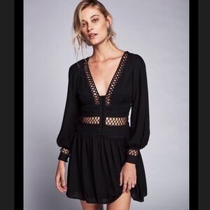 Women’s Free People I Think I Love You Cut Out Mini Dress Crochet Black Sz 2